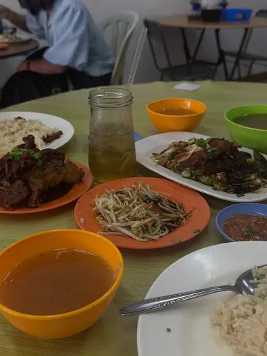 loren Lou — photo from their Google review