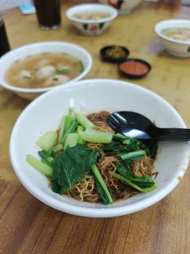 Jantzen Chee — photo from their Google review
