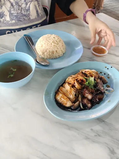 Oanh Chung My — photo from their Google review