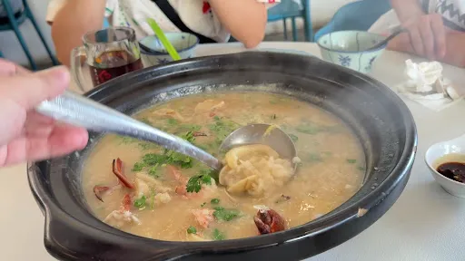 Lim Yong Li — photo from their Google review