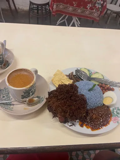Paris Farrell — photo from their Google review