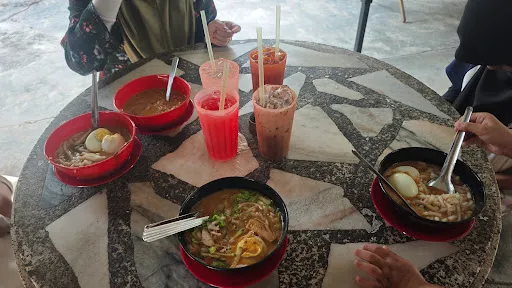 Mohamad Amirul Naain Zulkhairi — photo from their Google review