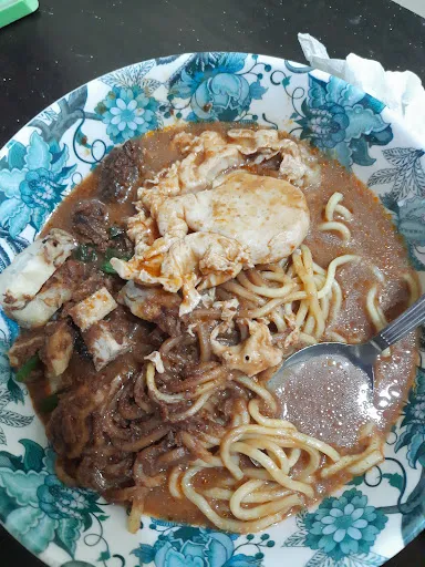 Hakim Sukeri — photo from their Google review