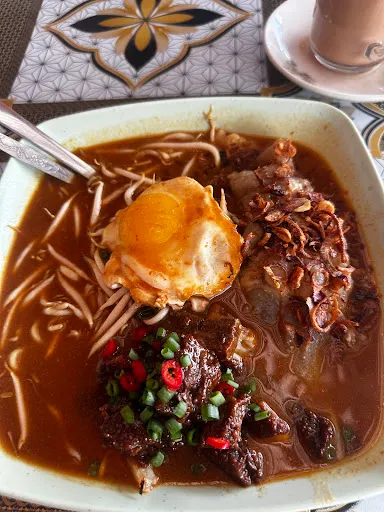Emilia Taher — photo from their Google review