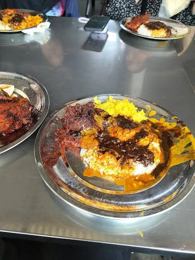 Izzz — photo from their Google review