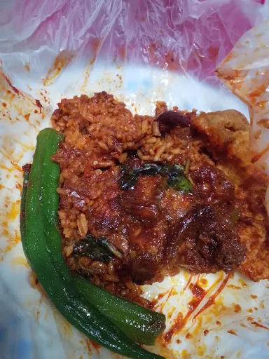 Dean Traveller — photo from their Google review