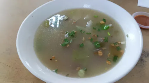 Ronnie Chew — photo from their Google review