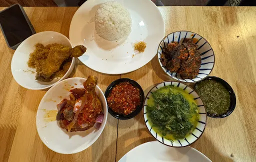farz TJ — photo from their Google review