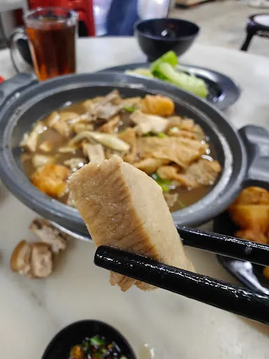 Roy Yee — photo from their Google review
