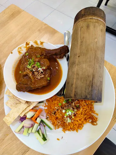 nur ezzati Sahariman — photo from their Google review