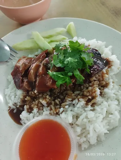 yan lee — photo from their Google review