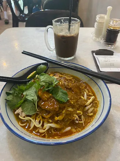 Larry Lee — photo from their Google review