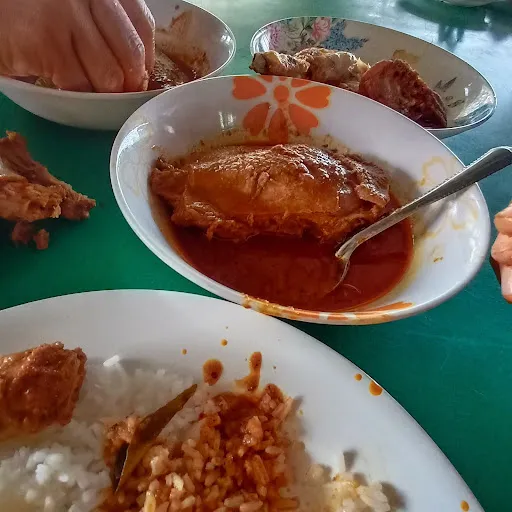 Azuill Azir — photo from their Google review