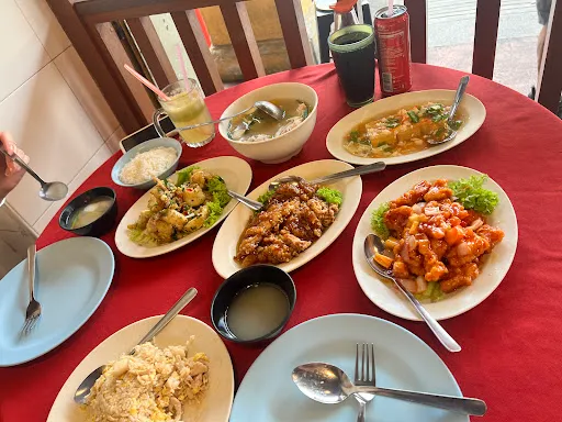 Shuaishuai Lau — photo from their Google review