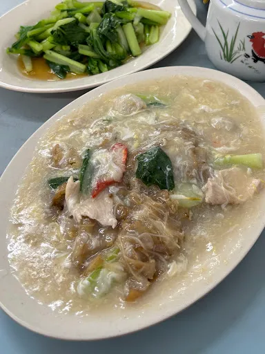 加熱鹵味 — photo from their Google review