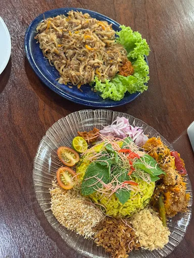 沈昊玥 — photo from their Google review