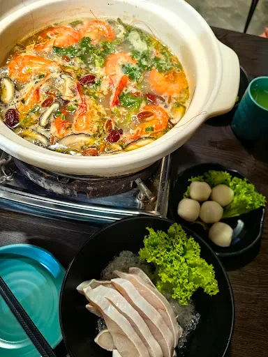 RenRen C — photo from their Google review