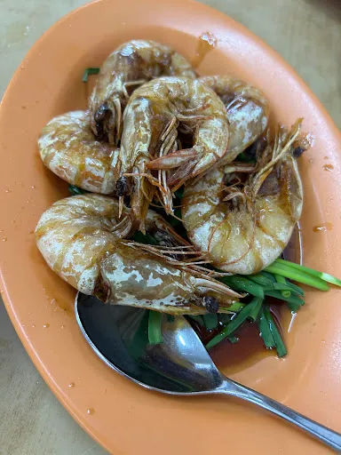 Ee-Lyn Law — photo from their Google review