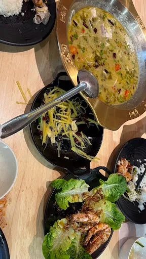 胡羽丰 — photo from their Google review