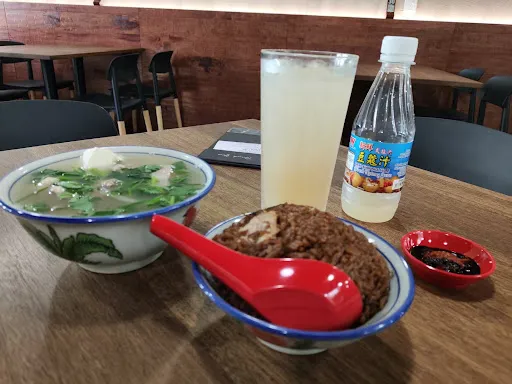 WANYI XU — photo from their Google review